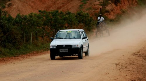 What's The Fastest Speed You Can Legally Drive On A Dirt Road? It Depends
