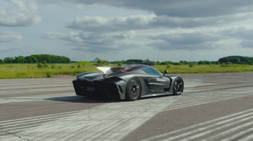 Koenigsegg's Jesko Absolut Just Blew Through Two Production Car Speed Records