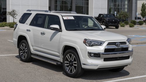 12 Cheap Cars That Are Still Reliable After Hitting 200,000 Miles
