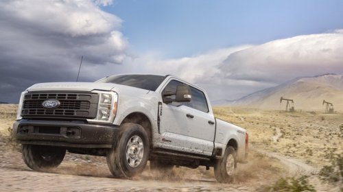 The 2027 Ford Super Duty Lineup Will Have New Standard Gas & Diesel Engines