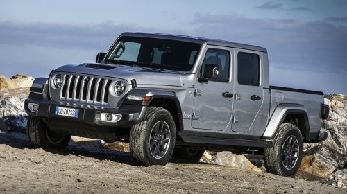 Fire Risk Recall: Jeep Urges 1M Drivers To Only Park Outside