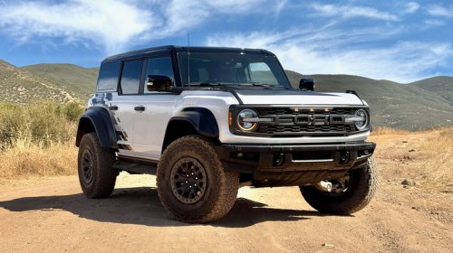 What's The Difference Between Ford Bronco Sasquatch And Raptor?