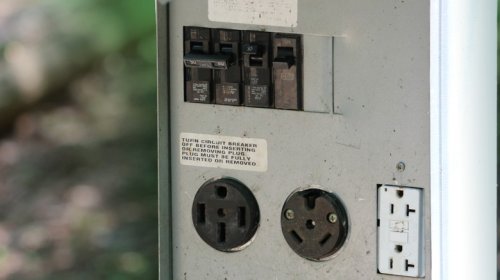 30 Amp RV Plug Vs. 50 Amp: What's The Difference?