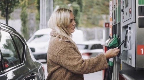 Stop Overpaying For Gas—This Is The Best Day To Buy