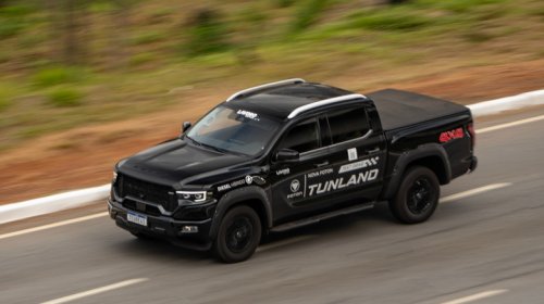 This Common Truck Accessory Can Have An Unpredictable Effect On Your Fuel Economy