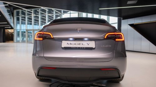 Tesla to roll out AI-powered Grok voice assistant, self-driving stat sharing