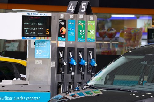 BMW and Toyota Are Real-World Testing 100% Renewable Gas in Regular Cars. The Results Could Be Huge
