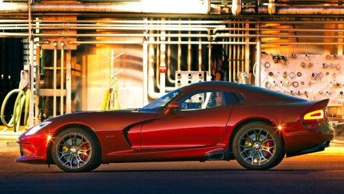 Dodge’s Newest Halo Fits Muscle-Car Grunt Into a Two-Door Coupe