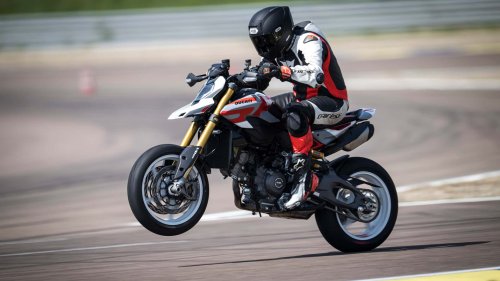 Ducati's Manic Hypermotard V2 SP Cured My Fear of Hooliganism