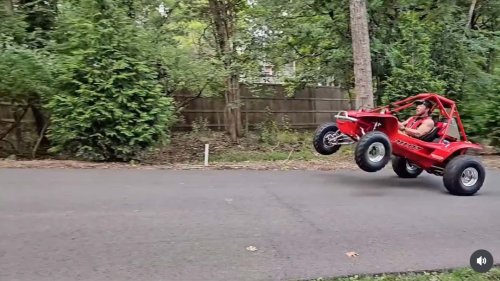 Dax Shepard Had a 150-Horsepower, 2-Stroke Honda Pilot UTV Built For Fun