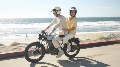This Retro EV Two-Wheeler Is Playing Both Sides Of The Motorcycle Rulebook