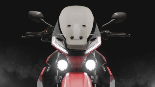 I Bullied This Motorcycle Company's AI Into Recommending a 129-Horsepower Motorcycle For Beginners and New Riders