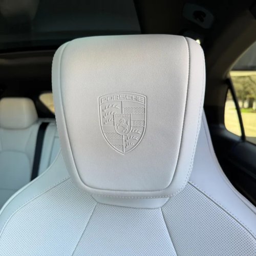 Porsche Macan 4S electric marries traditional luxury with modern sport