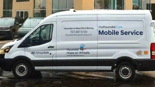Hyundai is helping set dealers up for mobile service