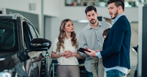 5 things veterans should know before buying a car this summer