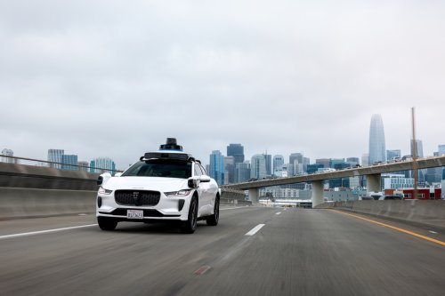 Waymo robotaxis are starting to return to freeways