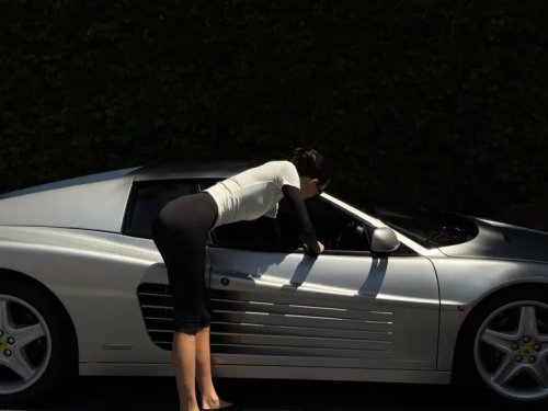 Kendall Jenner’s Ferrari Post Just Ignited a Collector Car Frenzy and What Happened Next Says Everything About Modern Car Culture
