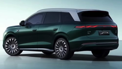 A new BYD electric SUV promises 7 seats, fast charging, and a starting price below $30,000