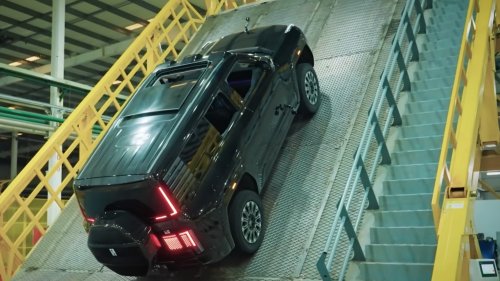 Video shows BYD SUV climbing a Guinness-certified sand dune with shocking ease
