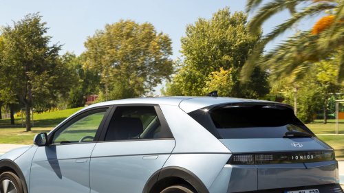 EV owner drives 584 miles for Chinese food with mom, and spends just $34 on charging
