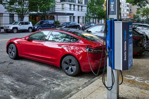 American EV drivers say road-trip downer is 8 charging apps, 2 adapters, and mystery prices