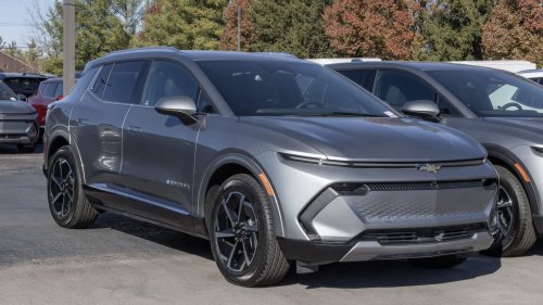 Chevy Equinox EV owner offers rides, says friendly drivers can beat EV misinformation