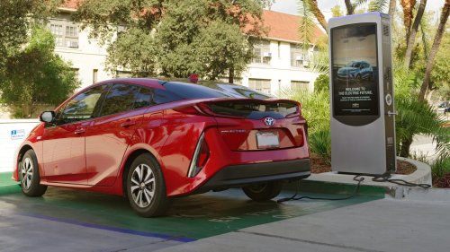 Toyota Prius Prime becomes a $3,200 gas-price shield as drivers brace for $7 fuel