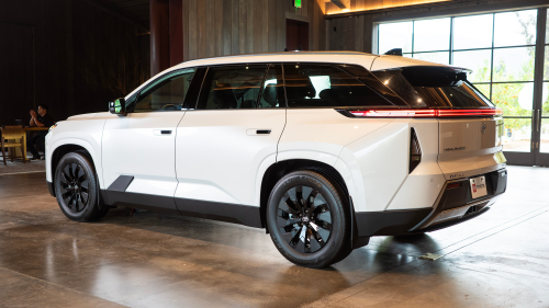 Toyota Wanted to Replace the Highlander With an EV. It’s Already Delayed: TDS