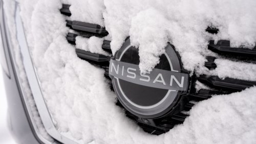 Second Automaker Sounds Alarm Over Dwindling Motor Oil Stock