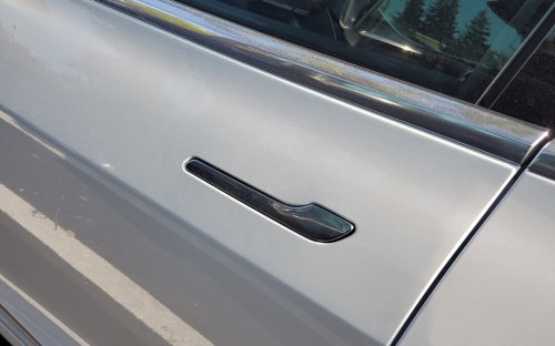 Tesla’s hidden door handles face redesign after deaths