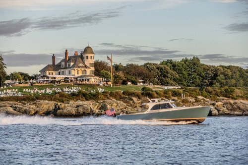 Hinckley Picnic Boat 39 Reviewed