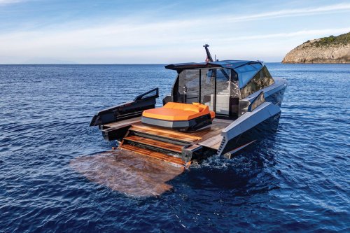 The Evo R4 Icone Turns Its Aft Deck into a Swimming Terrace
