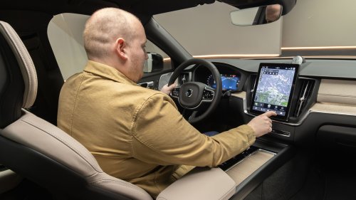 New Volvo XC60 PHEV boasts a whopping 124 miles of EV range