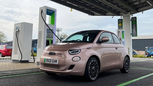 UK’s largest EV rapid charging network slashes prices by 25%