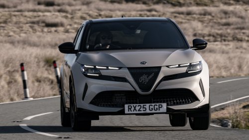 Alfa Romeo, Car Deal of the Day: Italian style for only £215 a month in the Alfa Romeo Junior