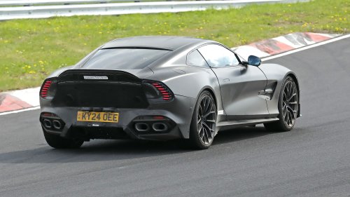 Ferrari, Aston Martin, Watch out Ferrari! Hot new Aston Martin Vanquish S spotted testing