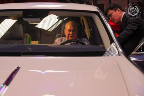 Hongqi Guoli (formerly L5) becomes single most expensive Chinese export – RM6.5mil for a used car!