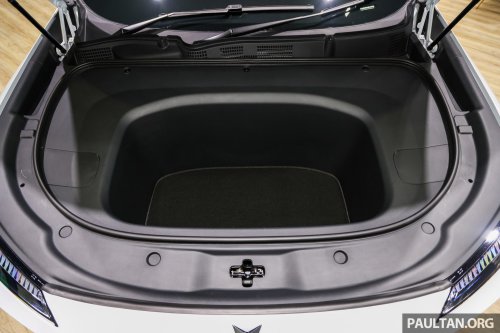 Mazda CX-6e previewed in Thailand – brand’s second Deepal-based EV; 484 km WLTP; Tesla Model Y rival