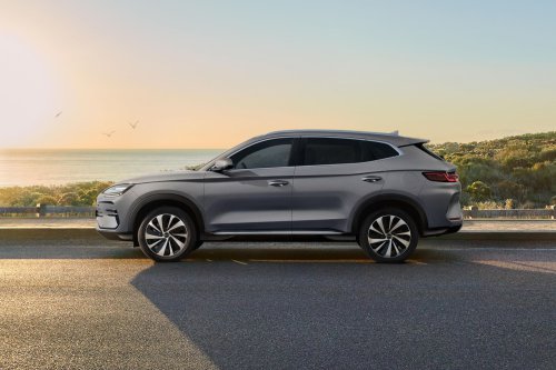 BYD Sealion 6 DM-i launched in Japan – brand’s 1st PHEV there; cheaper than Harrier, Outlander PHEV