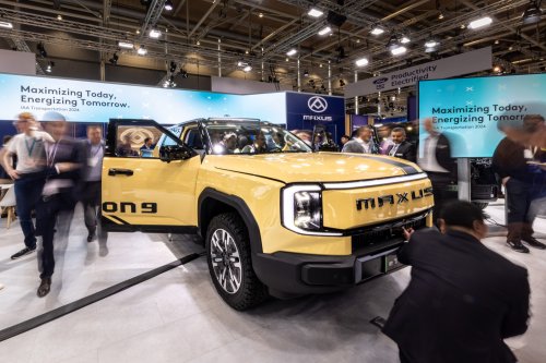 SAIC Maxus eTerron 9 sighted in Serdang, Selangor – 442 PS EV pick-up truck to be sold in Malaysia?