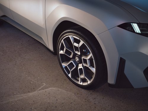 2026 BMW iX3 to debut on September 5 – second-gen EV SUV leads Neue Klasse era; up to 800 km range