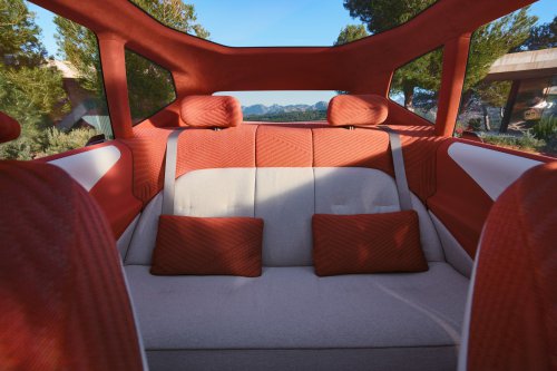 2026 BMW iX3 to debut on September 5 – second-gen EV SUV leads Neue Klasse era; up to 800 km range