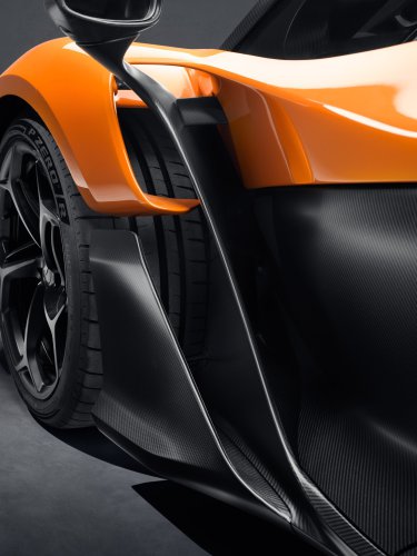 McLaren to preview new model this year; upcoming cars with internal combustion engines by 2030