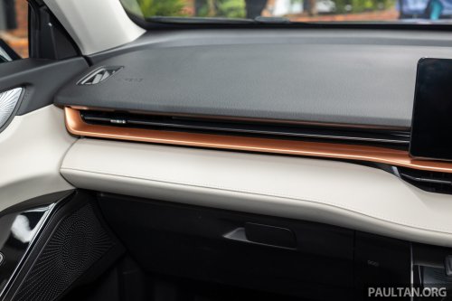 GWM Haval H6 HEV gets new Phantom Black interior, battery warranty increased to 10 yrs, still RM139,800