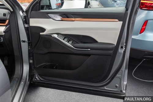 GWM Haval H6 HEV gets new Phantom Black interior, battery warranty increased to 10 yrs, still RM139,800
