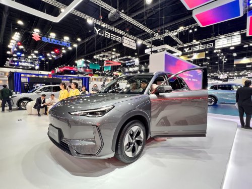 Geely EX5 launched in Nepal to rival the Proton eMas 7 – different badges, same price, from RM175k