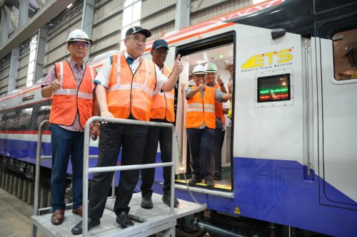 KTM, No delay to Segamat-Johor Bahru electrified double track, VIP may drive first KTM ETS to Kluang – Loke