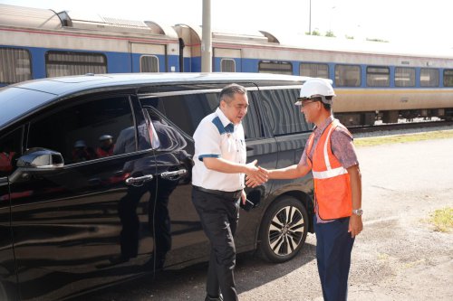No delay to Segamat-Johor Bahru electrified double track, VIP may drive first KTM ETS to Kluang – Loke