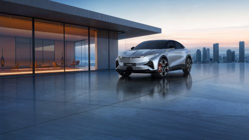 Alpine A390 debuts – tri-motor coupé-SUV with up to 470 hp; 89 kWh battery, up to 555 km range WLTP