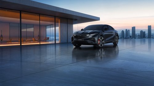 Alpine A390 debuts – tri-motor coupé-SUV with up to 470 hp; 89 kWh battery, up to 555 km range WLTP